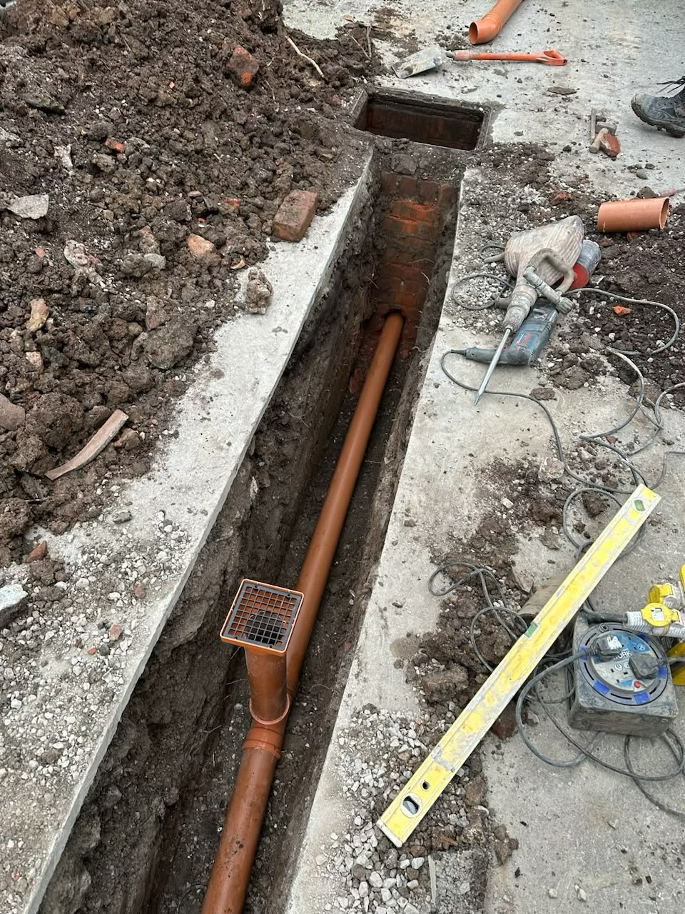 Commercial drain tracing equipment